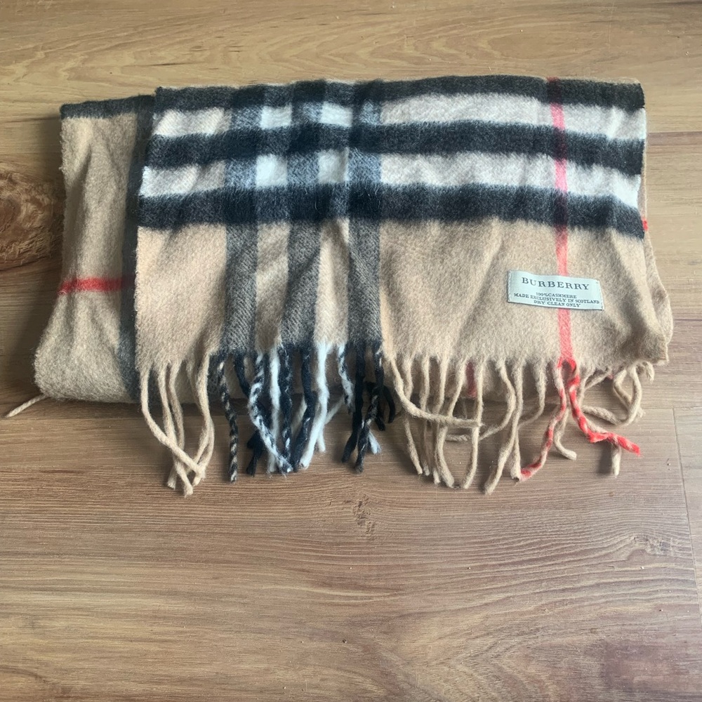 Burberry check scarf 100% cashmere